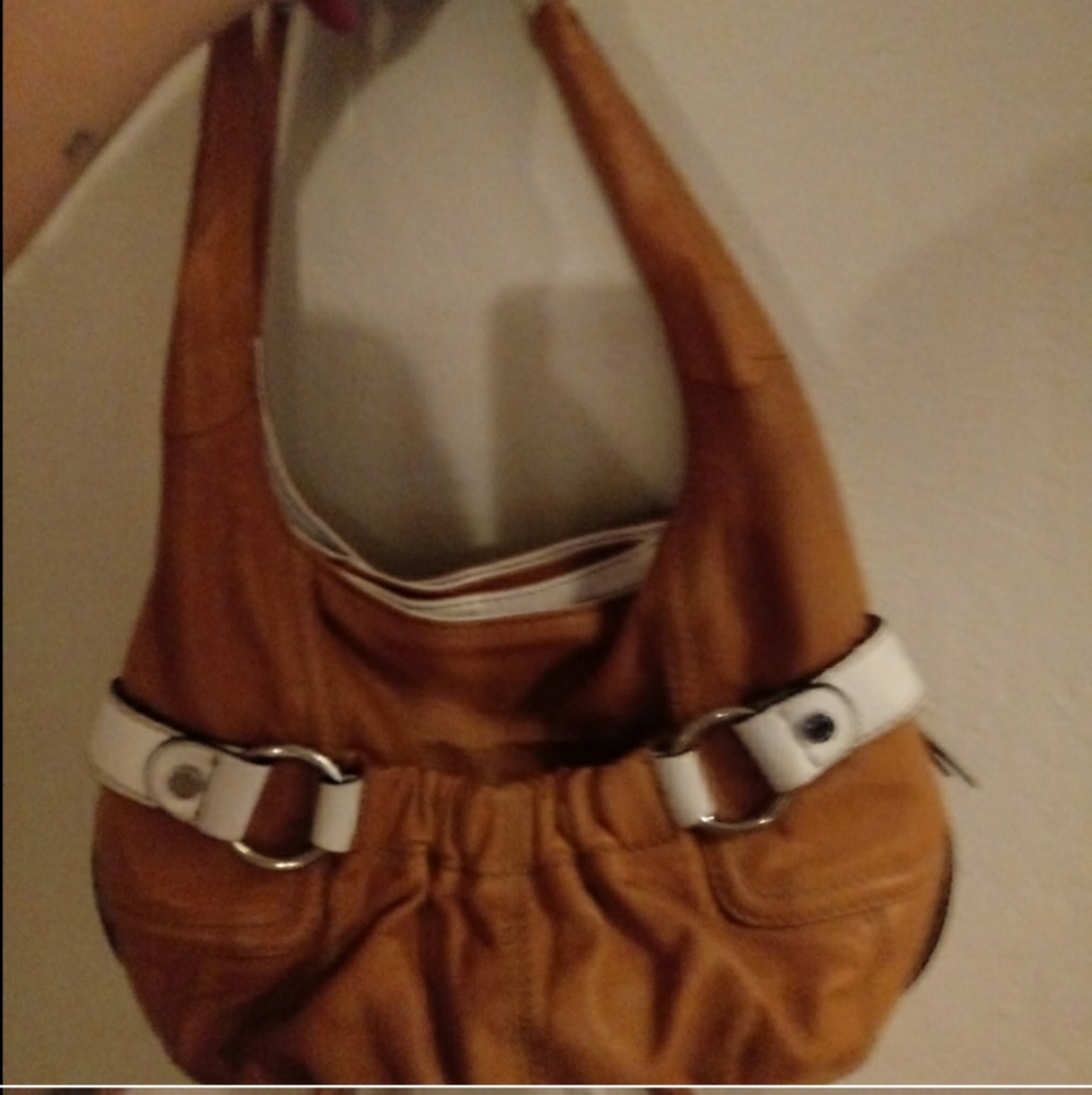 Tignanello leather tan medium sz purse